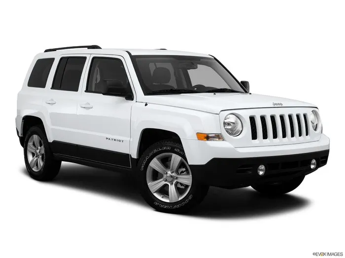 2011 Jeep Patriot (White)